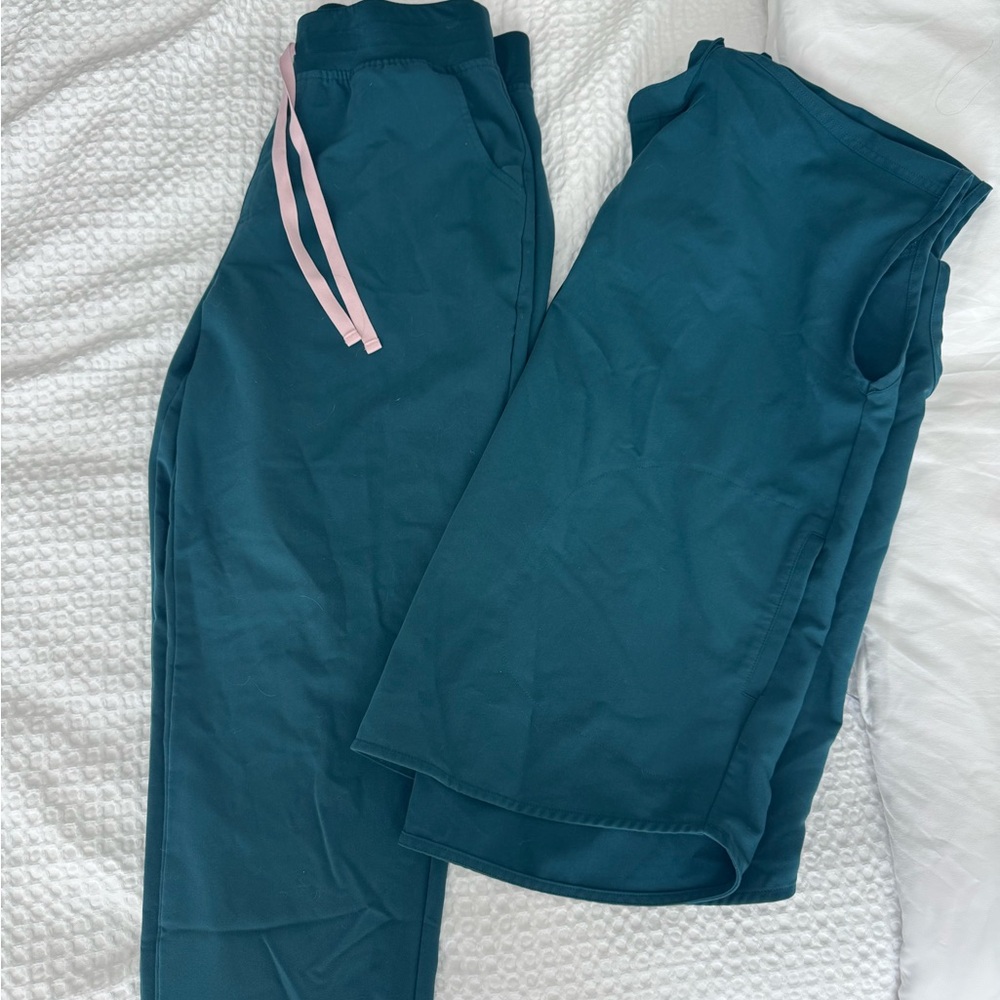 Rafaela Scrub Set